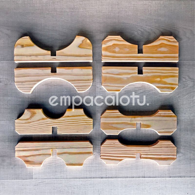 KIT DE 4 PORTAMACETAS “FLORES DE MADERA”
