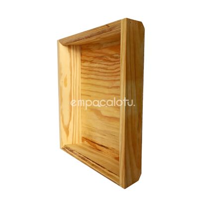 Canasta Semi Piramidal de Madera