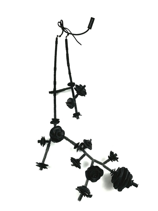 collana Fioritura Notturna