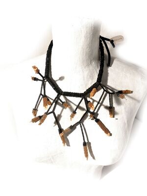 collana girocollo Fuscelli Nera Gemme Beige
