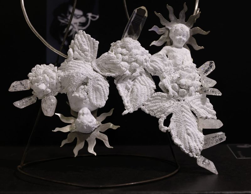 Collana Anomalia in Stucco