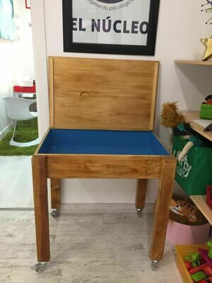 Caja de arena con tapa de madera con ruedas | Store - El Núcleo