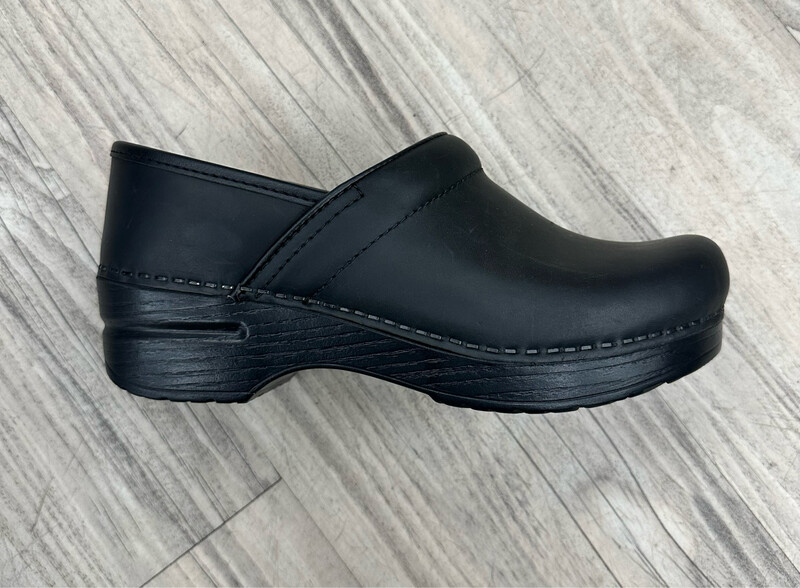 Professional Oiled Clog