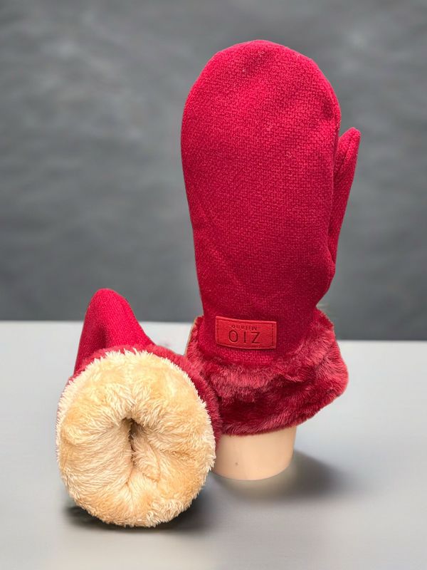 Mittens - Red