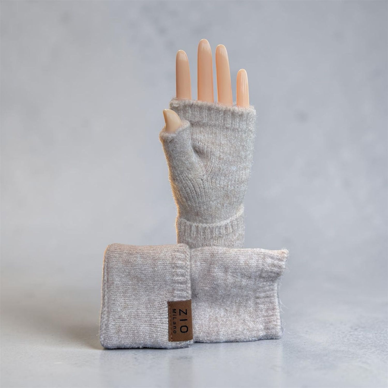 Acrylic gloves - Beige