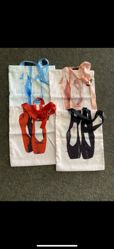 4999 POINTE SHOE/RIBBON TOTE