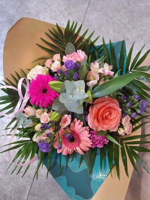 Bouquet longues tiges roses
