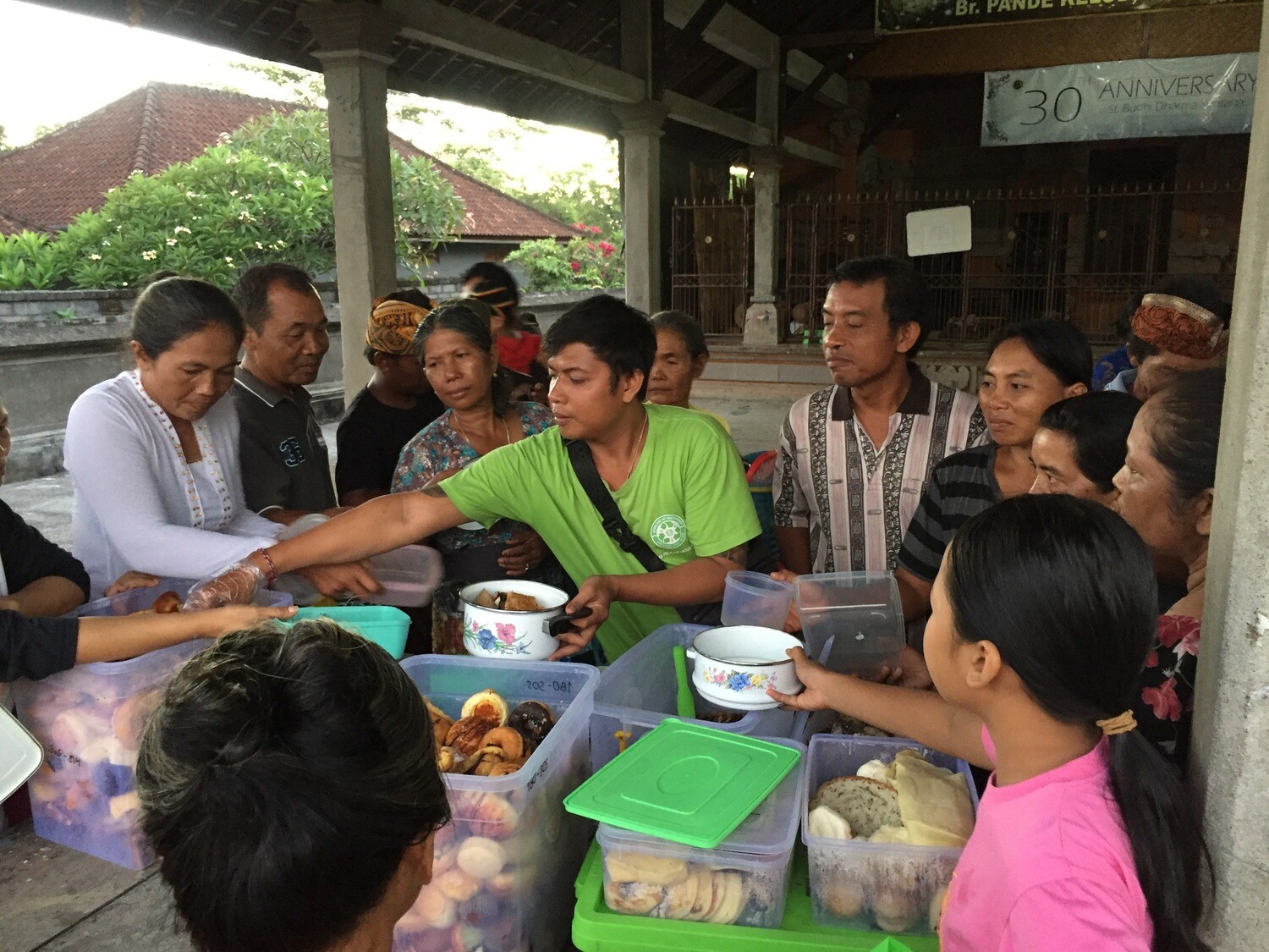 SUPPORT SOS FEEDING THE NEEDY IN BALI