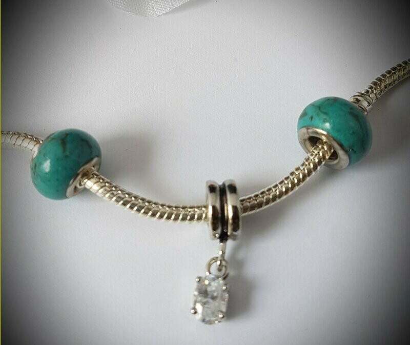 Handgemaakte pandora-style kraal faux-turquois