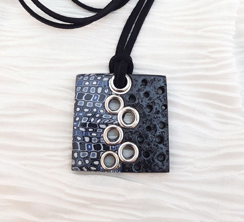 Hanger Round and Square