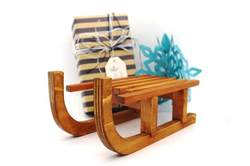 Schlitten Deko aus Holz