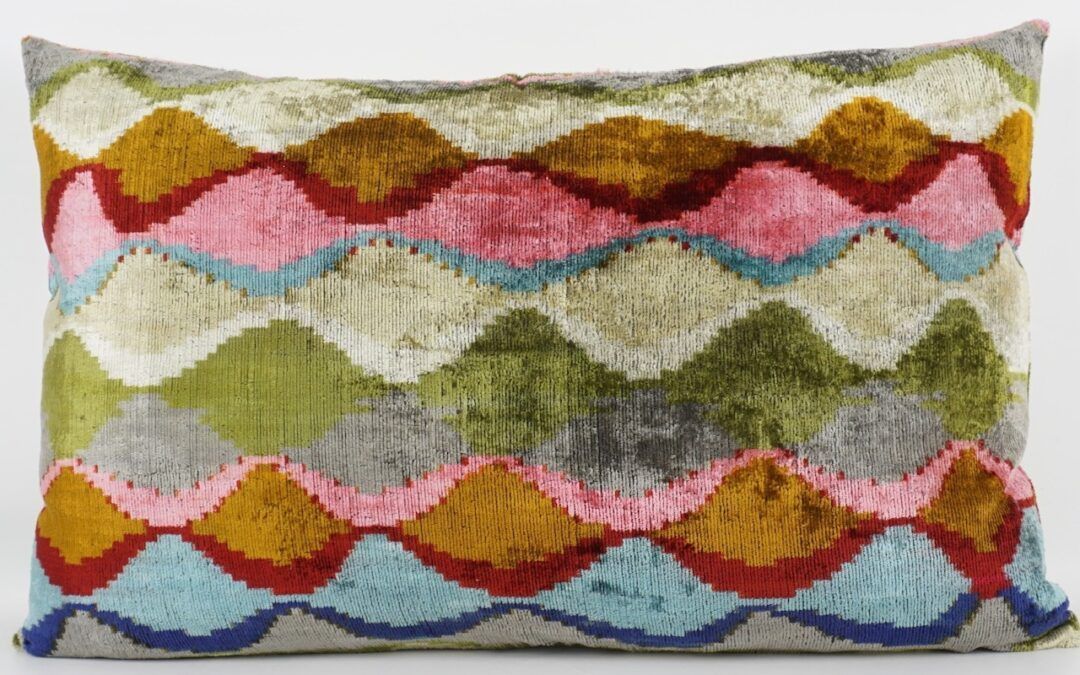 Kissenhülle Ikat „HANDMADE SILK/VELVET“ Multi grün 40x60cm