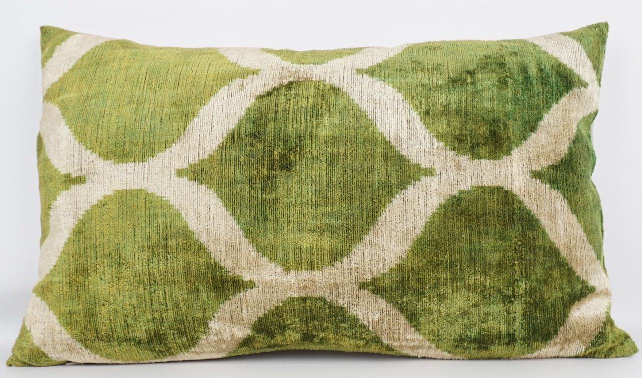 Kissenhülle Ikat „HANDMADE SILK/VELVET“ Multi grün-offwhite 40x60cm
