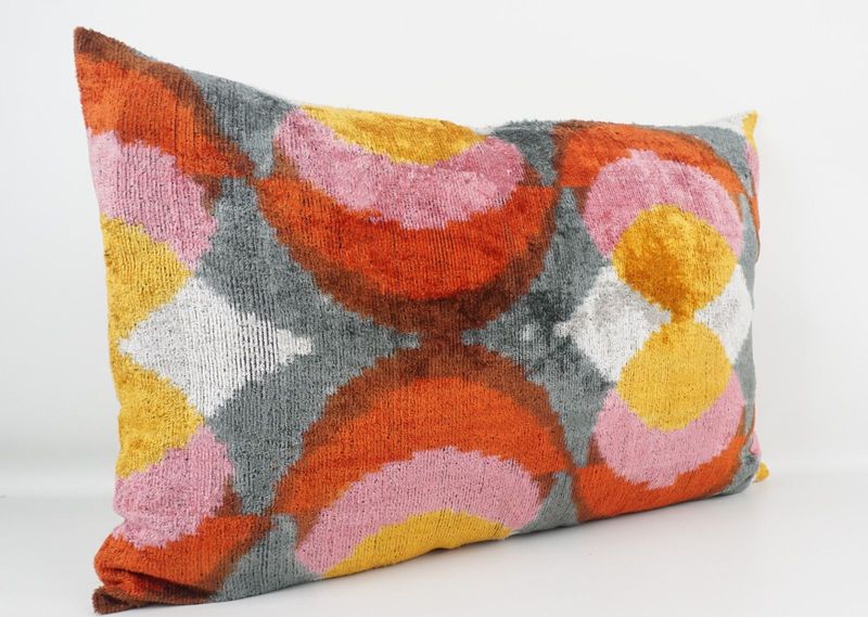 Kissenhülle Ikat „HANDMADE SILK/VELVET“ rosé-gelb 40x60cm