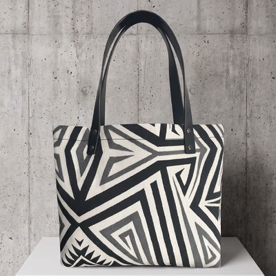 V-Maze Tote V-Maze Tote