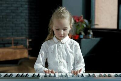 Holiday Piano