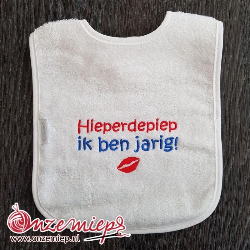 Witte slab met &quot;Hieper de piep! Ik ben jarig&quot;