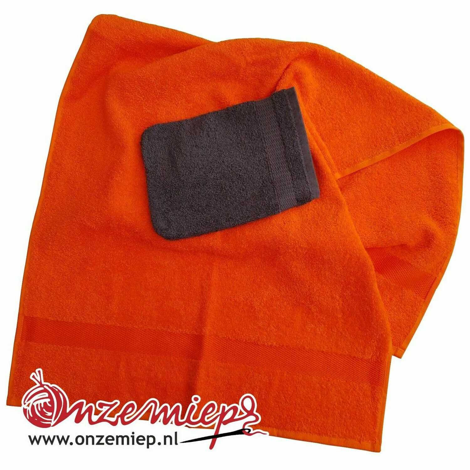 Handdoek met naam - oranje - 50 x 100 cm, Welke kleur washandje mag er bij?: antraciet
