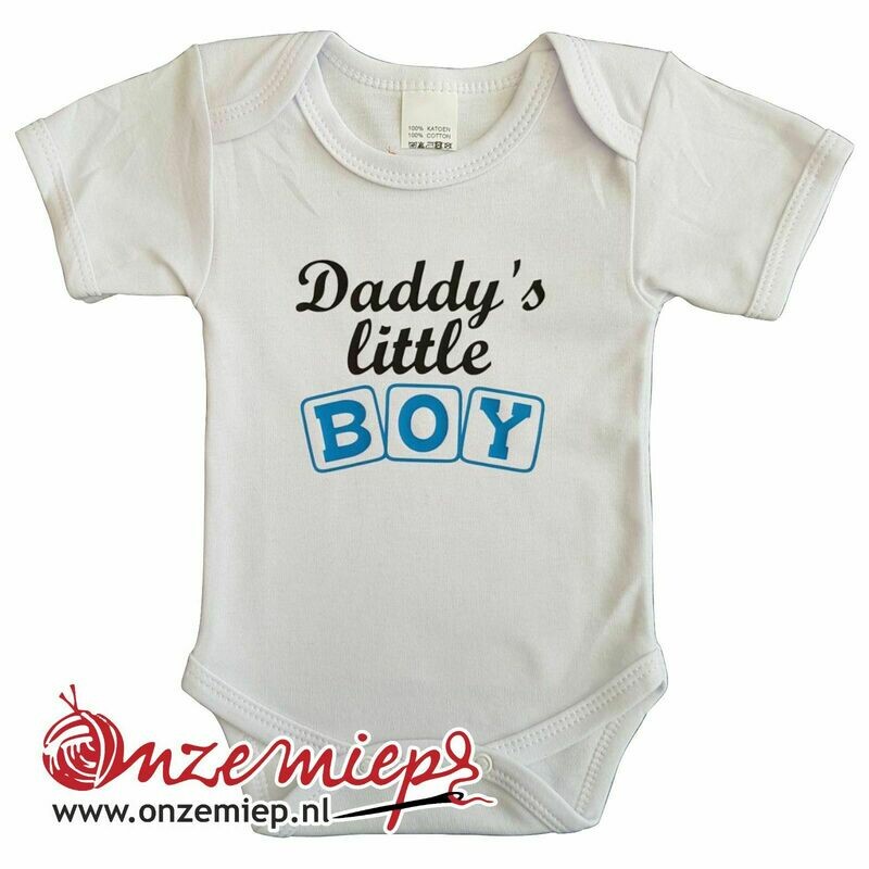 Witte romper met &quot;Daddy&#39;s little boy&quot;