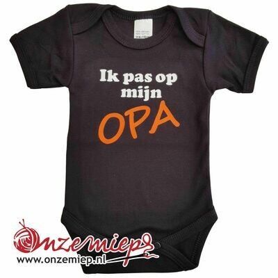 Zwarte romper met "Ik pas op mijn opa" - maat 80