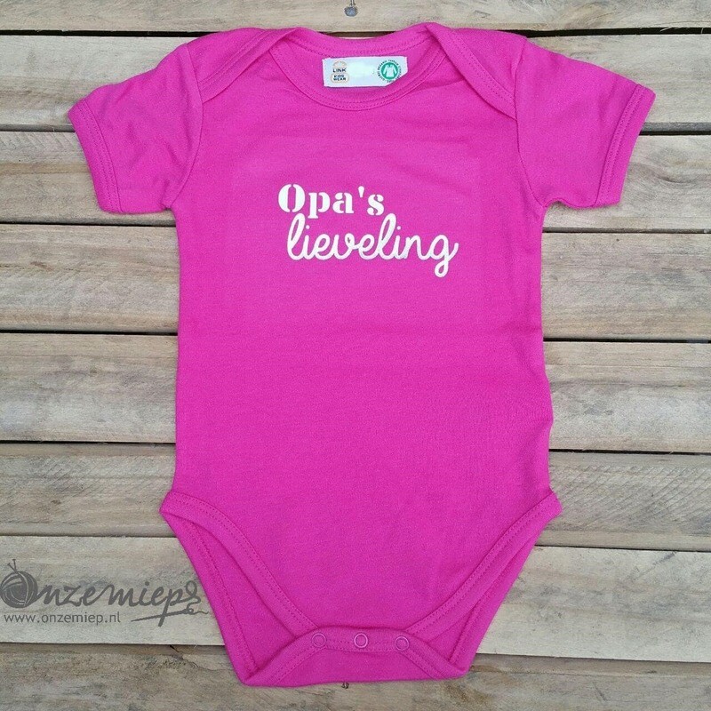 Roze romper met &quot;Opa&#39;s lieveling&quot; - maat 74/80