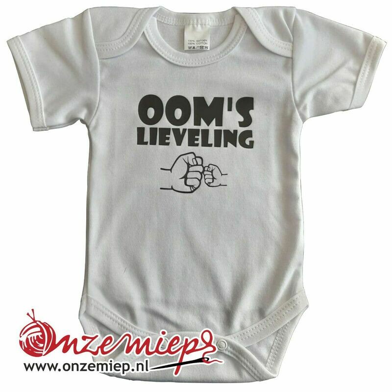 Witte romper met &quot;Oom&#39;s lieveling&quot; - maat 68