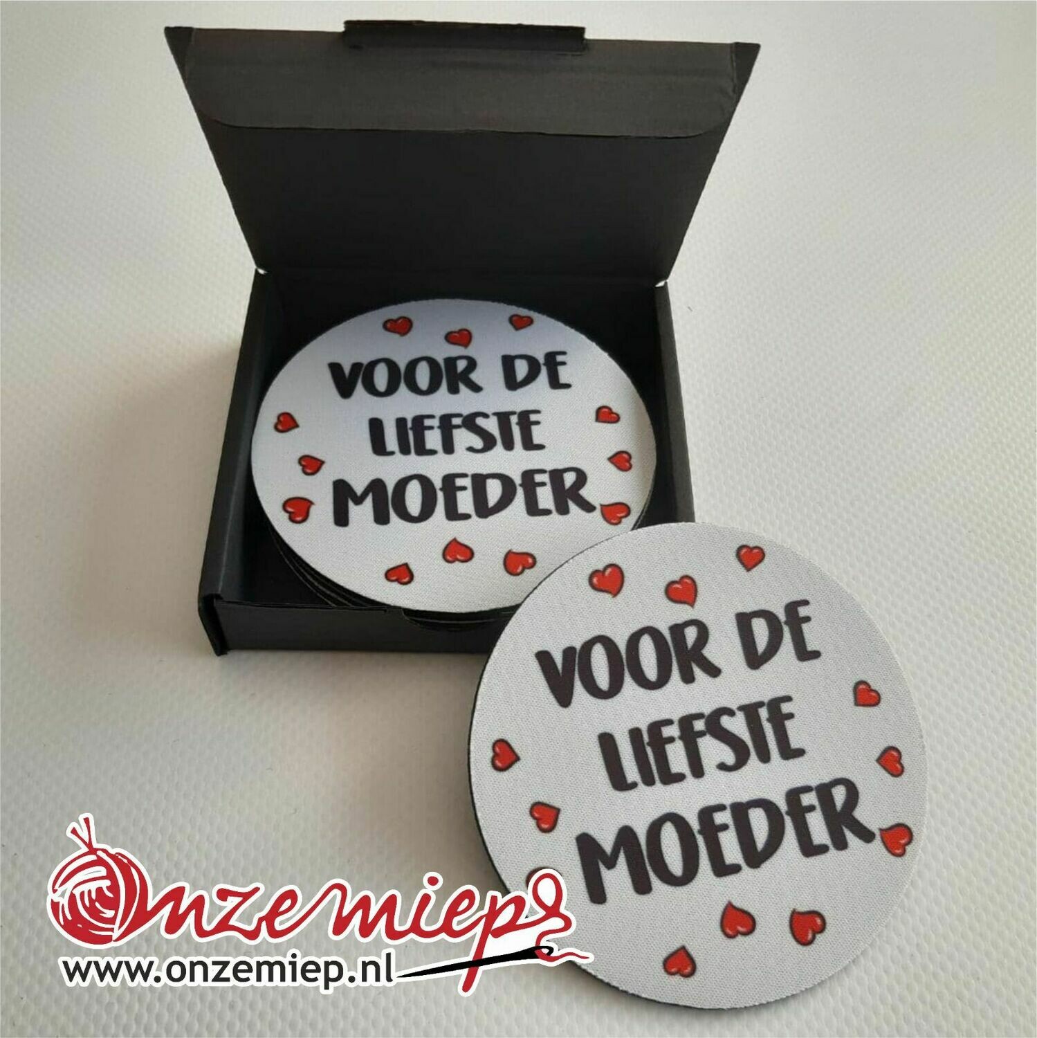 6 onderzetters met &quot;Voor de liefste moeder&quot;