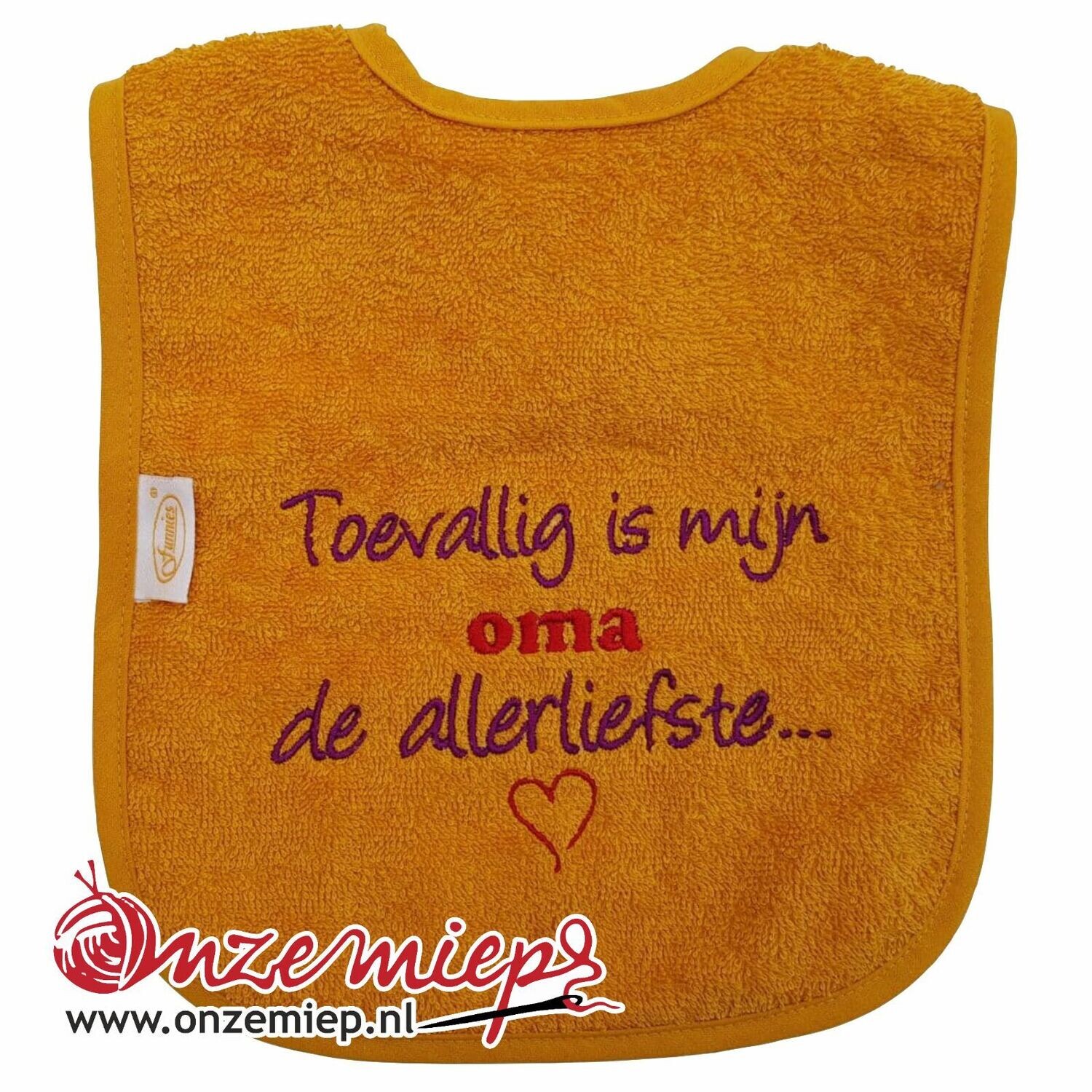 Oker slab met &quot;Toevallig is mijn oma de allerliefste&quot;