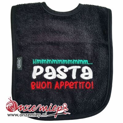 Zwarte slab met "Hmmmmmmmmmm... Pasta Buon appetito!"