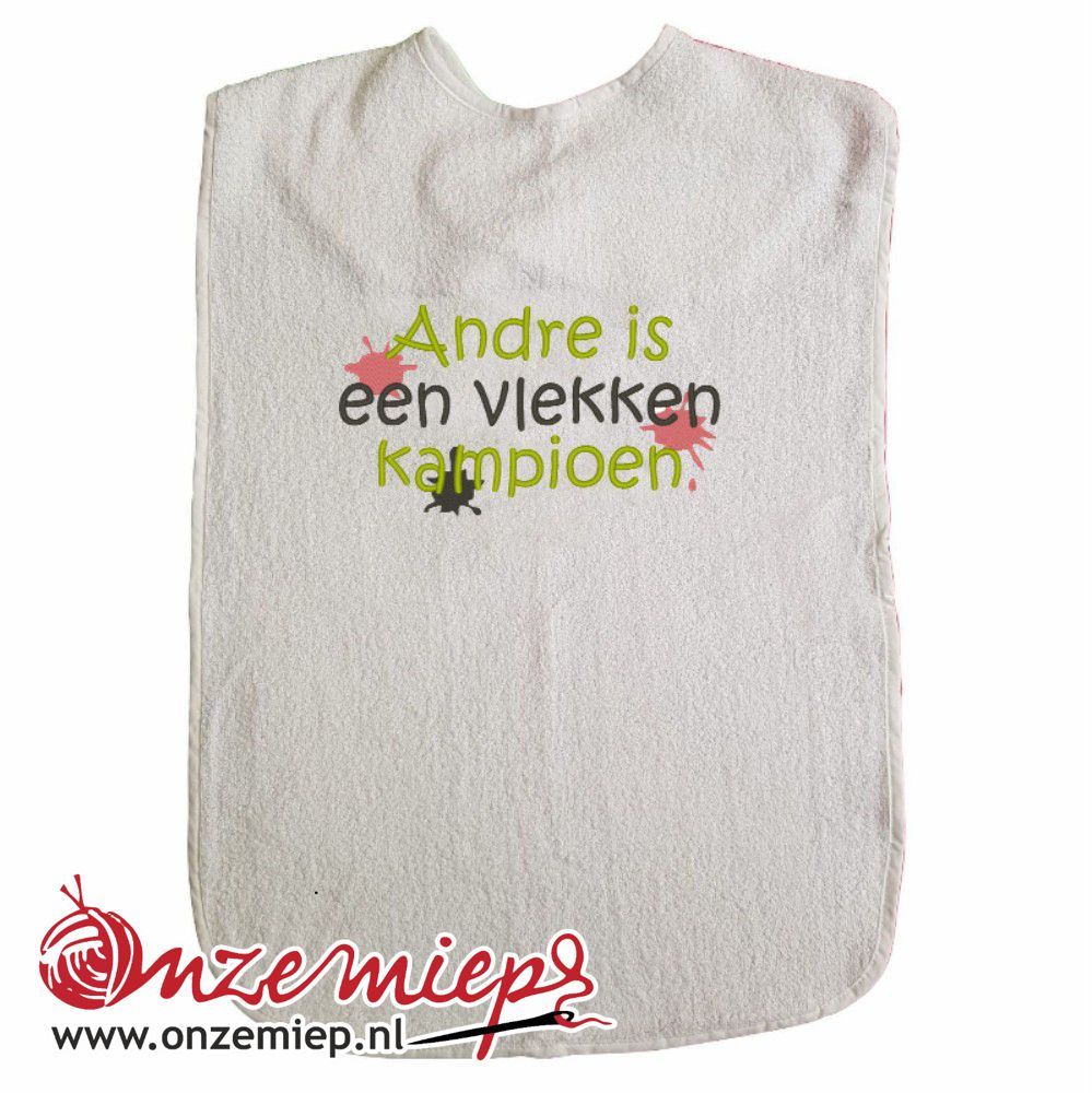 Persoonlijke witte slab voor volwassenen met naam - 50 x 100 cm - "(NAAM) is een vlekken kampioen" - of andere tekst
