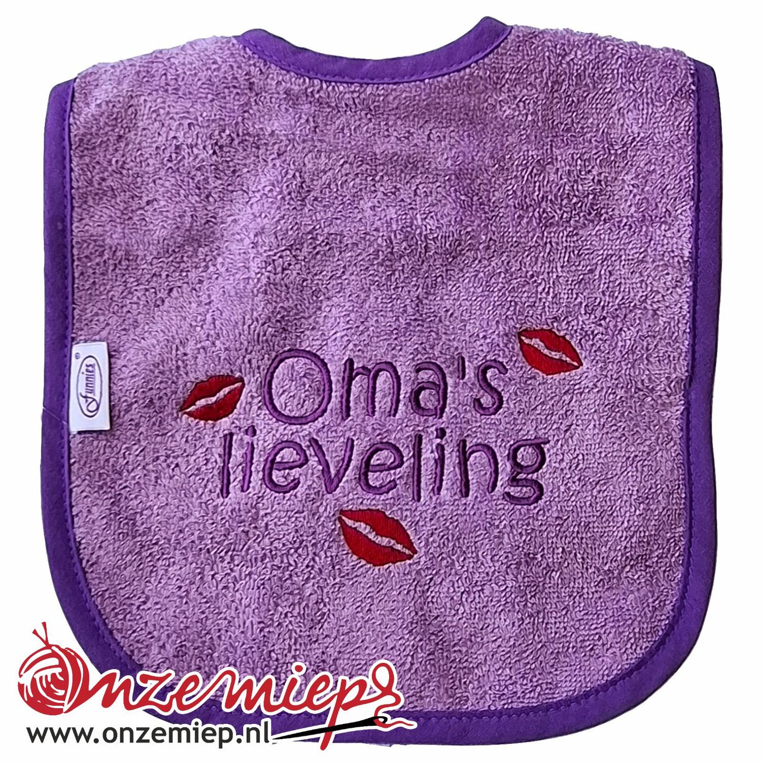 Paarse slab met "Oma's lieveling"