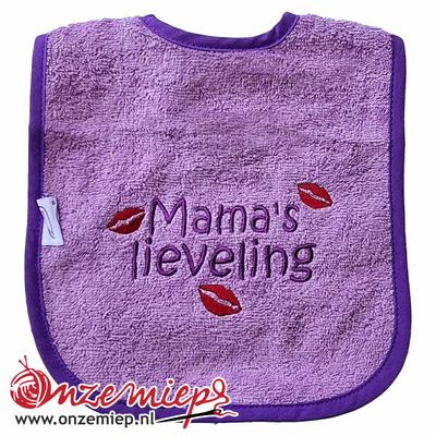 Paarse slab met "Mama's lieveling"
