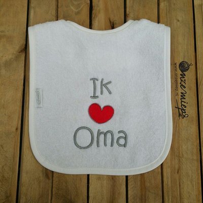 Witte slab met &quot;Ik hou van oma&quot;