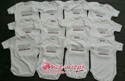 Witte romper met "Alle baby's zijn lief, maar de liefste baby's zijn geboren in... "