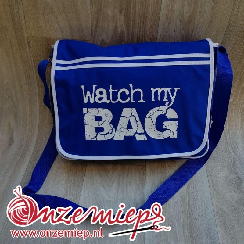 Stoere blauwe retro schoudertas met &quot;Watch my bag&quot;