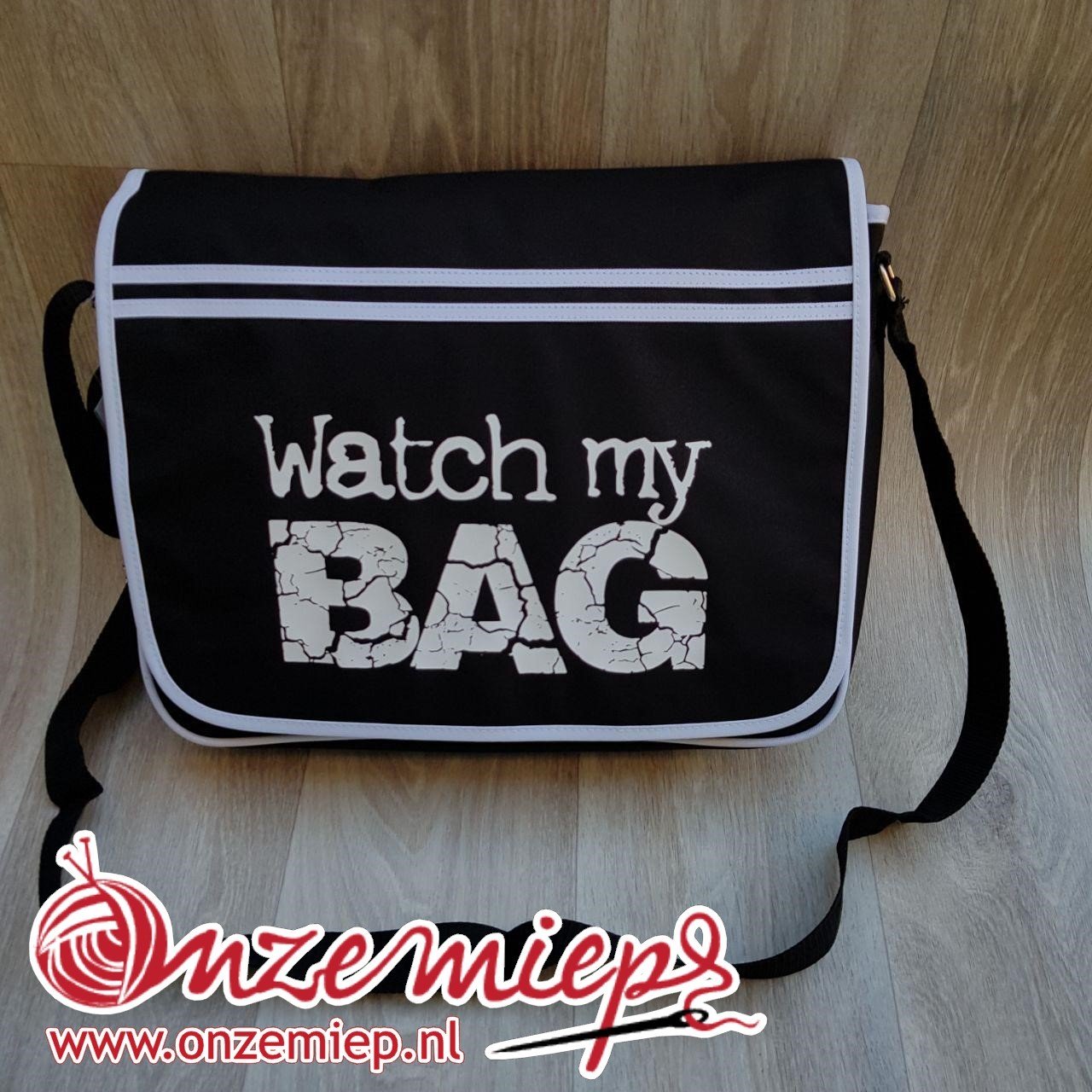 Stoere zwarte retro schoudertas met "Watch my bag"