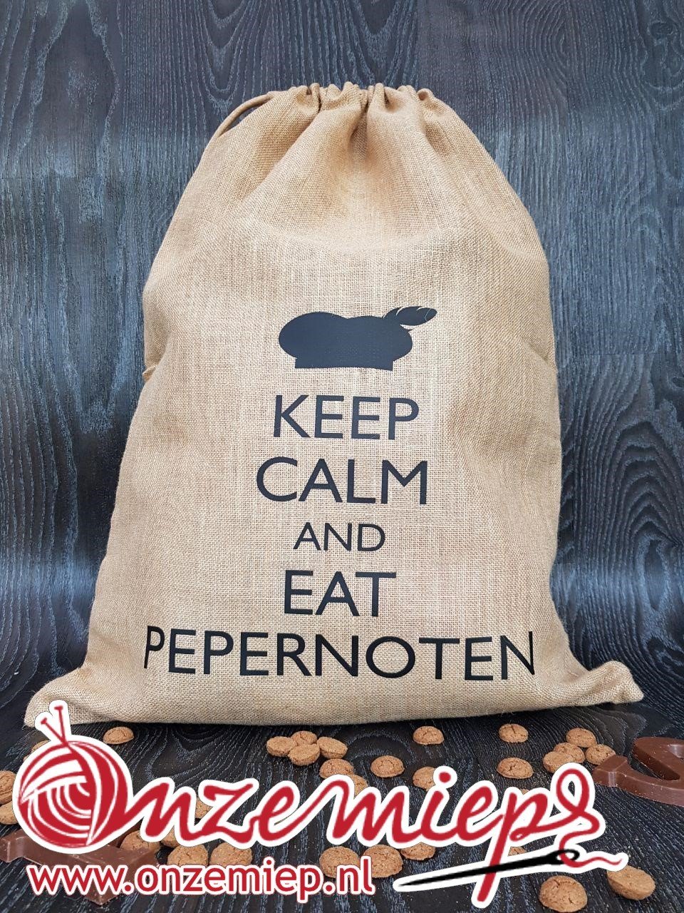Sinterklaas jute zak voor cadeautjes met de tekst "Keep calm and eat pepernoten"