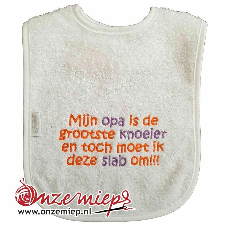 Witte slab met "Mijn opa is de grootste knoeier en toch moet ik deze slab om!!!"