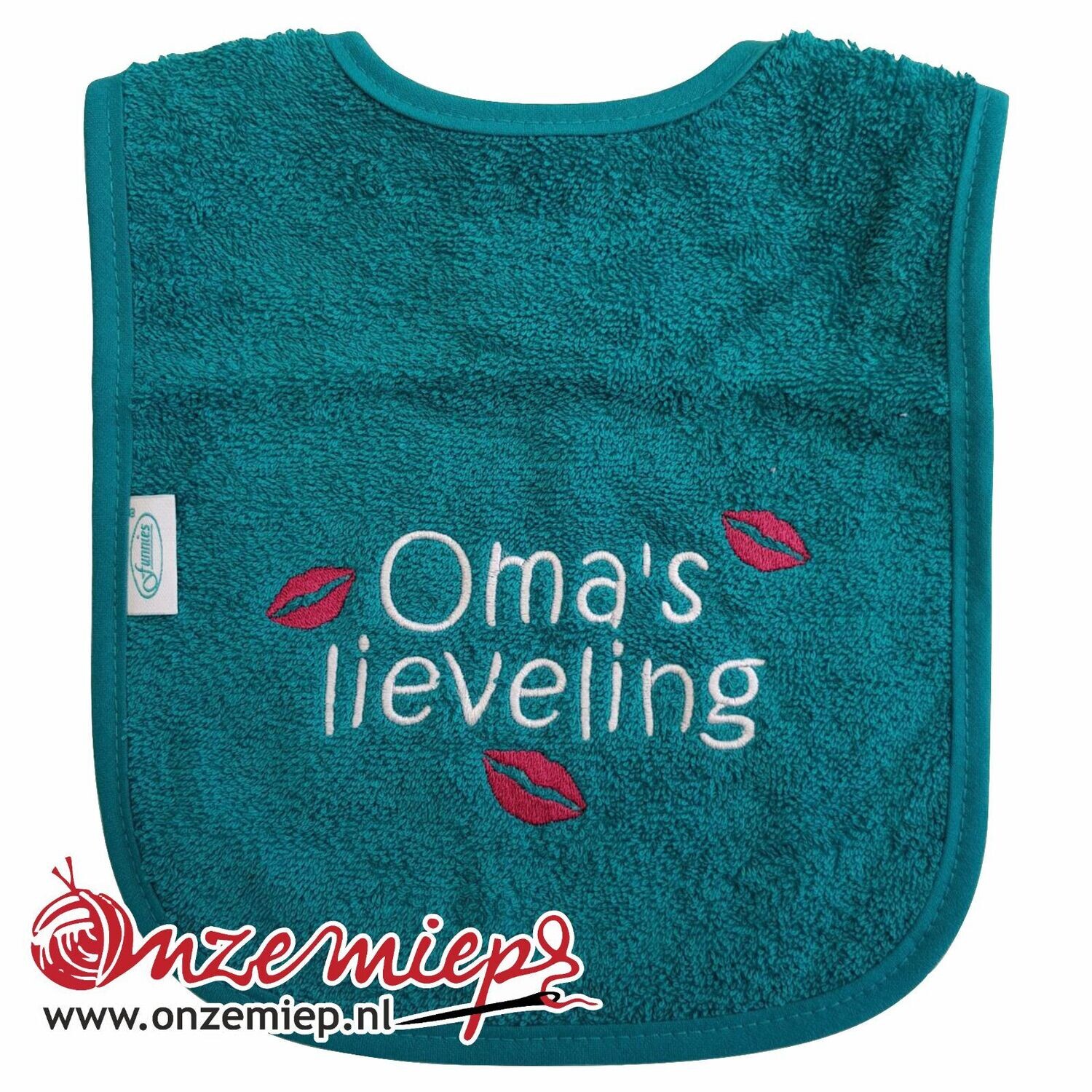 Lake green slab met "Oma's lieveling"