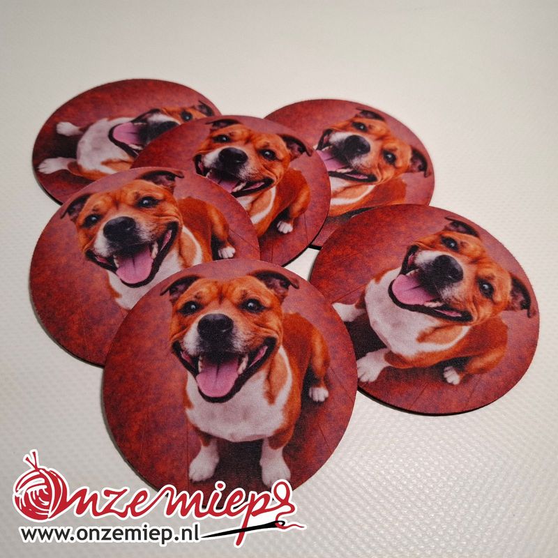 Staffordshire bull terrier onderzetters – set van 6 rubberen onderzetters