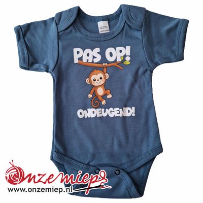 Blauwe (jeans) romper met "Pas op! Ondeugend!"