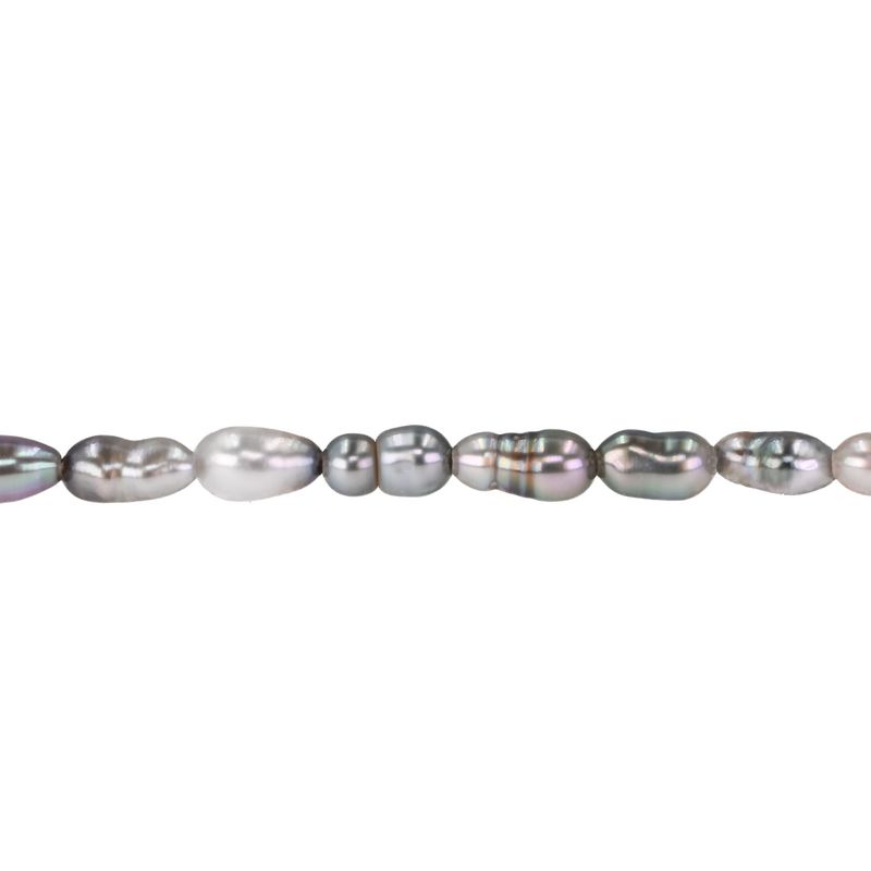 Collier en fines perles Collier en fines perles