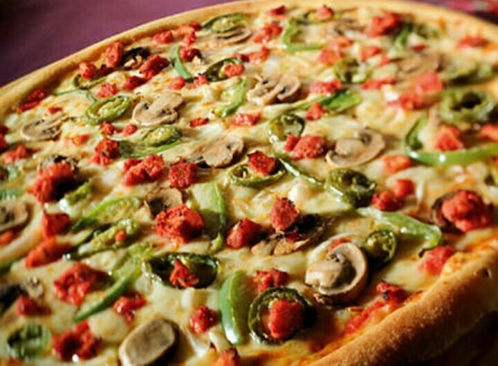 Sausage Pizza E.Large From Tehzeeb