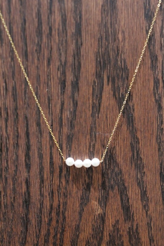 14KT YELLOW GOLD AKOYA 4 PEARL NECKLACE