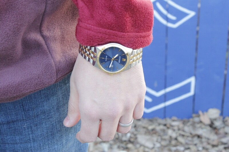 CITIZEN MENS ECO DRIVE TWO TONE WITH BLUE FACE