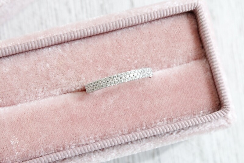 14kw .20ct Total 2 Row Diamond Band, 44 Round Diamonds 