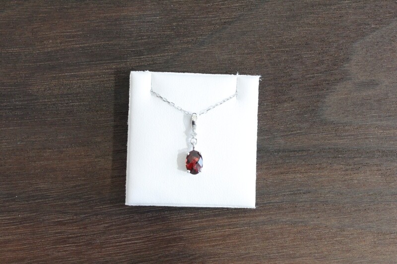 10kw Oval Garnet with Diamond Accent Necklace