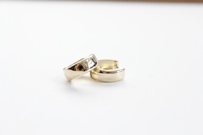 Huggie Hoops