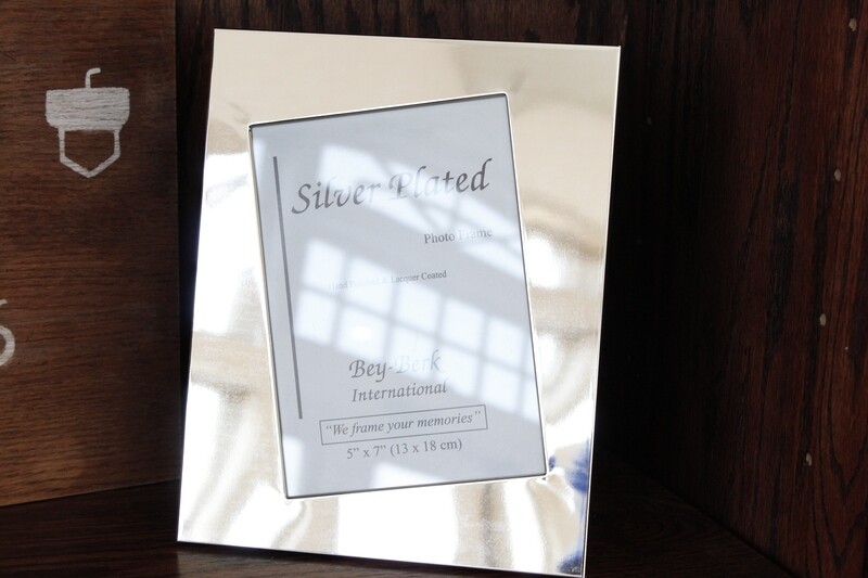 Silver-plated Assymetrical 5x7 Picture Frame with Easel Back