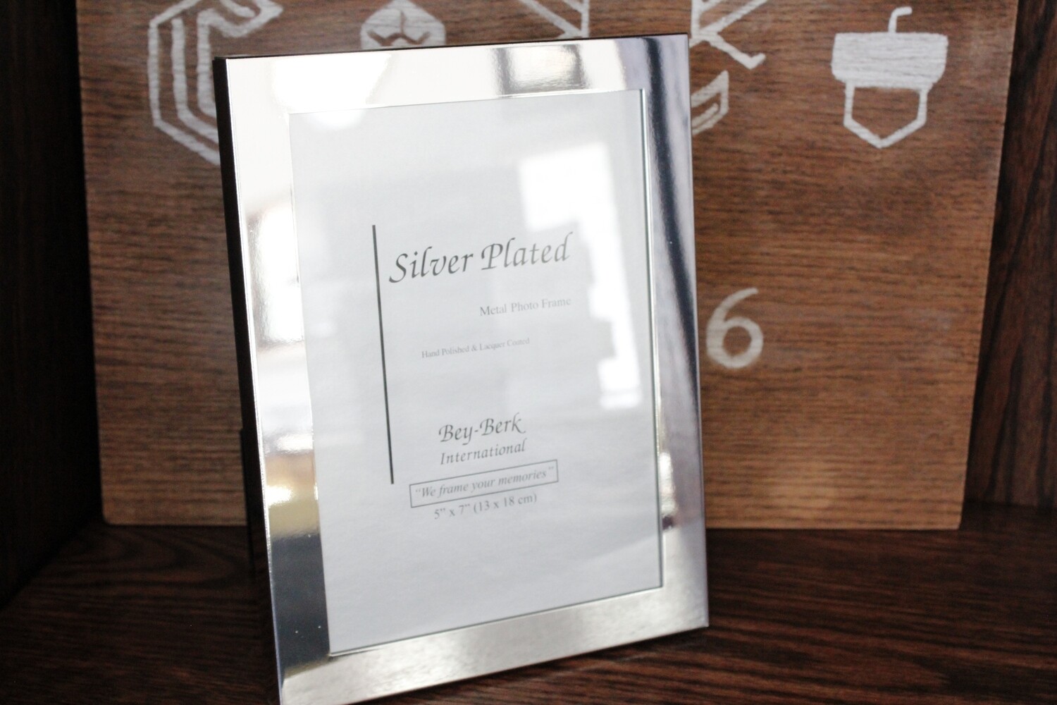 Silver-plated Lacquer-coated 5x7 Photo Frame